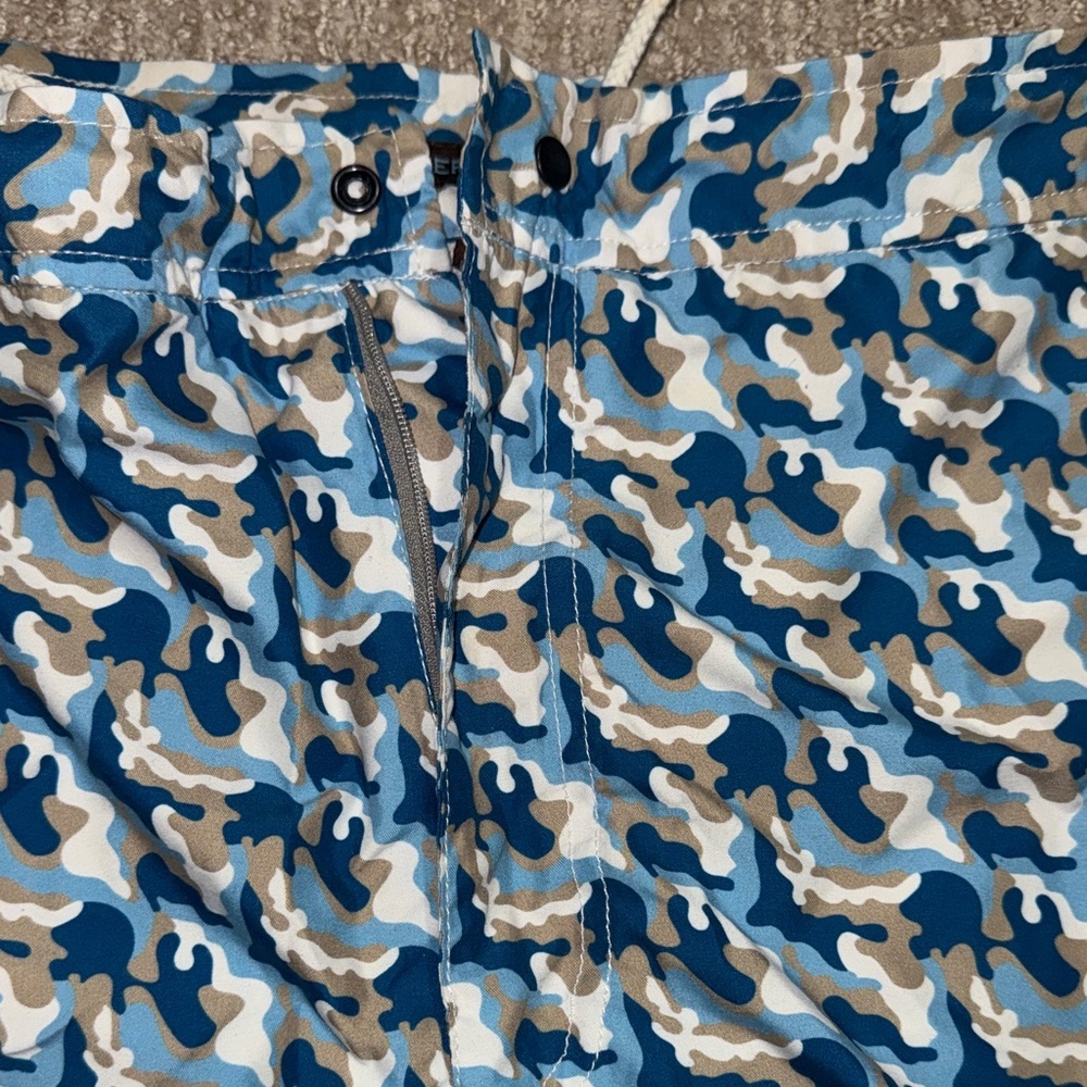 Peter Millar Mens Size XL Blue Sea Camo Mesh Swim Hybrid Trunks Performance - Picture 8 of 10